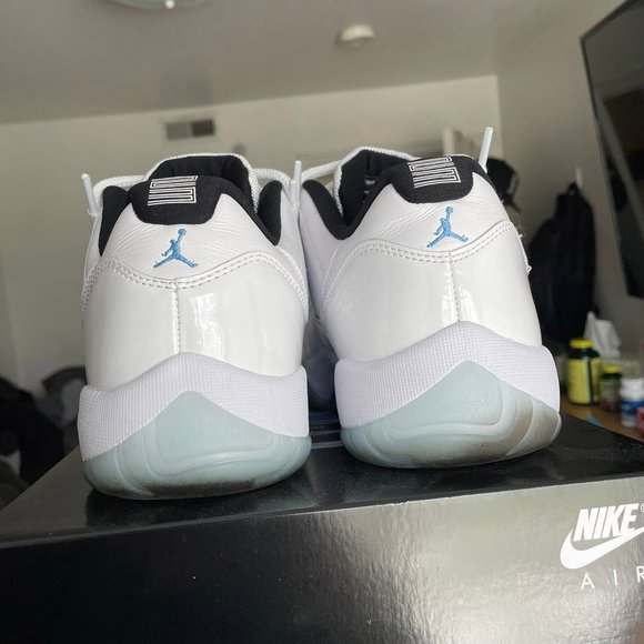 Jordan 11 low \
